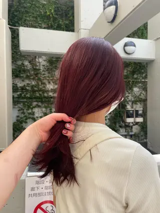 ミディアム カラー mei|顔まわり ×透明感カラーのヘアスタイル
