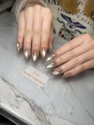 ネイル 💕鈴木ユリ パラジェル/オフ無料のネイルデザイン