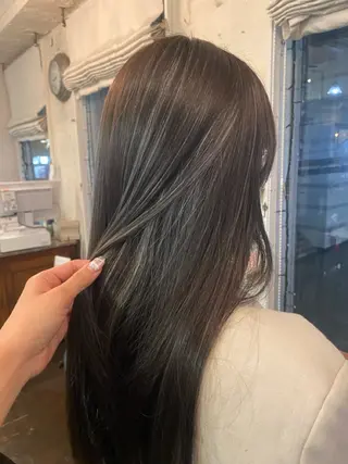 ロング カラー ケアストレート ハナシロミサキのヘアスタイル
