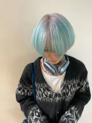 カラー 🎀ボブ+ハイトーン シュカ👶🏻のヘアスタイル