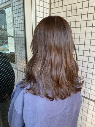セミロング カラー 女性リピ90%🍨 🩷佐藤みずきのヘアスタイル