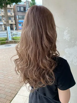 ロング カラー 井上 日菜乃のヘアスタイル