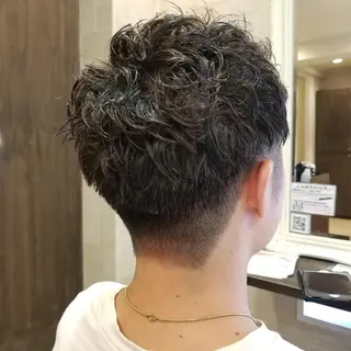 ショート カラー特化 横川　翔希のヘアスタイル