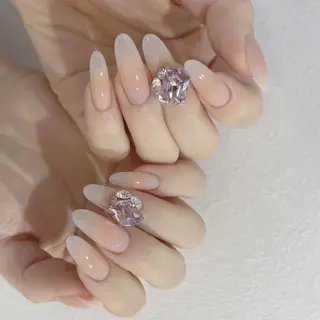 ネイル RAFFINE haru🦋🩵のネイルデザイン