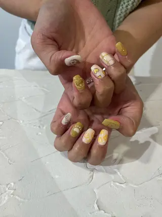 ネイル 小川 奈々花のネイルデザイン