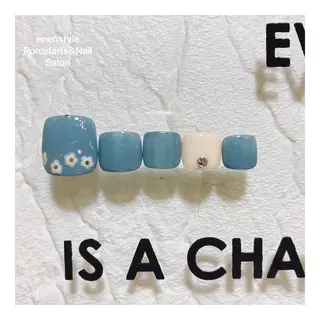 ショート ネイル 👑enen style👑のネイルデザイン