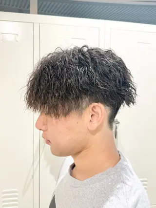 パーマ メンズ オタク美容師☃️🩵 ヘアアレンジ/暗髪のヘアスタイル