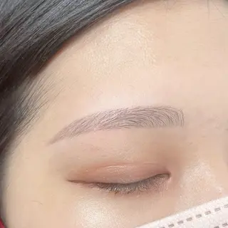 アイブロウ エサージュ 池袋店の眉毛・アイブロウイメージ