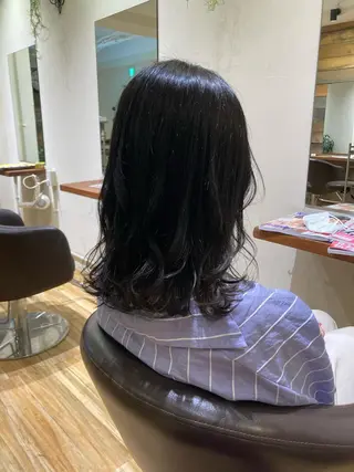 セミロング 梅山 美侑のヘアスタイル