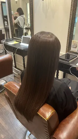 ロング カラー オガワ アヤナのヘアスタイル