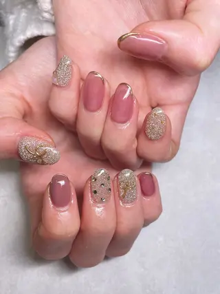 ネイル 楢本 彩耶のネイルデザイン