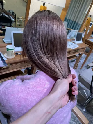 ミディアム カラー 吉良祐樹 レイヤー/艶カラーのヘアスタイル