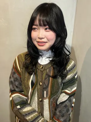 ミディアム カラー ヘアアレンジ Aya/四条烏丸/ インナーカラーのヘアスタイル