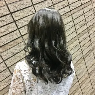 セミロング カラー ブリーチ/バレイヤ ージュ川端裕司のヘアスタイル