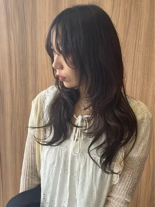 ロング 【透明感カラー】/ 【レイヤー】保坂拓也のヘアスタイル