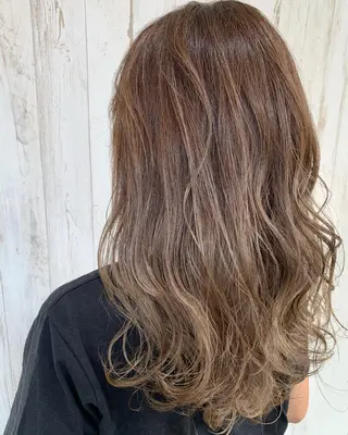 ロング カラー 心斎橋韓国ボブ 好原良真のヘアスタイル