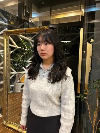 ミディアム パーマ 西 優衣奈のヘアスタイル