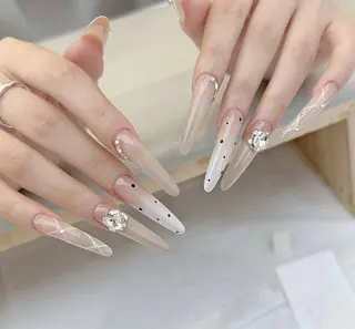 ネイル D-BEAUTY Nailsalonのネイルデザイン