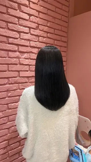 セミロング カラー 聖菜/ hina /レイヤー/艶カラーのヘアスタイル