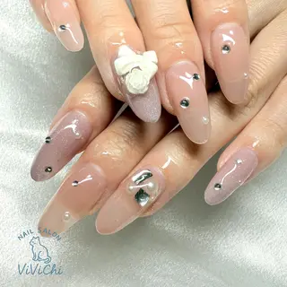 ネイル ViViChi 梨帆のネイルデザイン