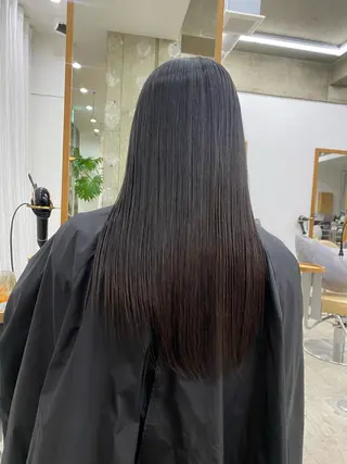 パーマ KVELL ユナのヘアスタイル