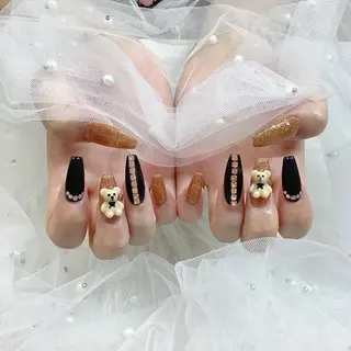 ネイル パーツ全部¥110 サロンミミのネイルデザイン