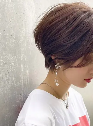 ショート カラー 江坂 misaki のヘアスタイル