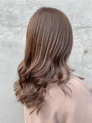 セミロング カラー 【透明感、艶髪】西村 有司のヘアスタイル