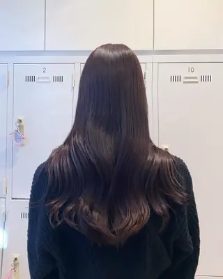 ロング カラー 𝐲𝐮𝐮𝐦𝐢 エクステ/ 艶カラーのヘアスタイル