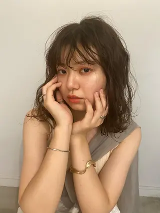 ミディアム 壁谷  加保理のヘアスタイル