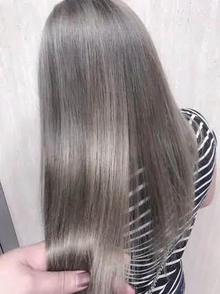 ロング カラー BOX mico.のヘアスタイル