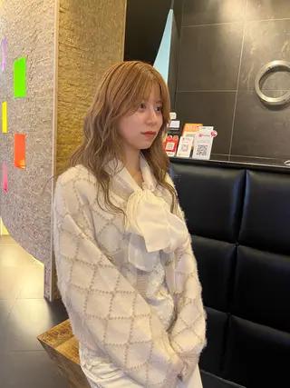 カラー 透明感カラー✨🩵 韓国ヘアkanatoのヘアスタイル