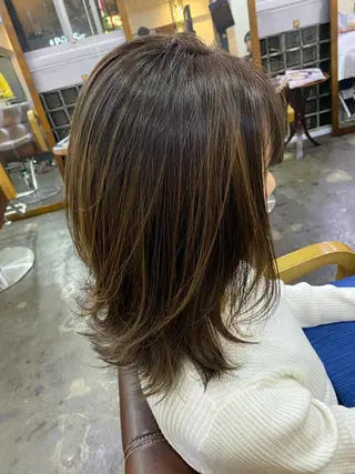 セミロング カラー ヘアアレンジ 【艶髪×韓国風】 毛流れ職人 RYOのヘアスタイル