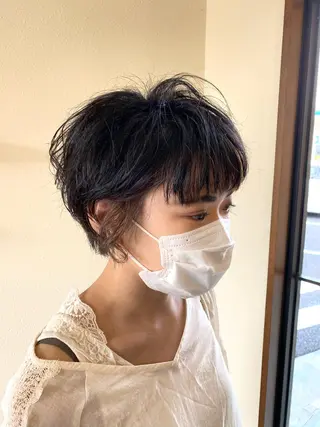 ショート カラー パーマ 中川 茜里のヘアスタイル