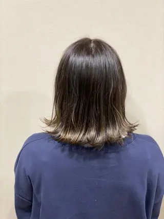 ショート カラー 東條 克義のヘアスタイル