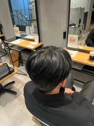 カラー メンズ 久野 竜慈のヘアスタイル