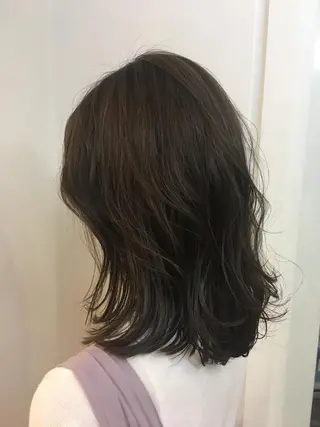 ミディアム カラー 清水 早織のヘアスタイル