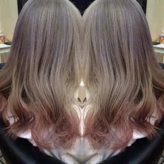 セミロング ロング カラー 鶴見 和美のヘアスタイル