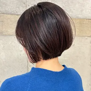 ショート 瑠己杏 :ボブ/ ハイトーンワンカラーのヘアスタイル
