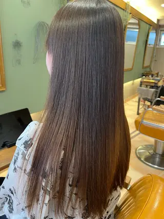 ロング クロサワ ヨーコのヘアスタイル