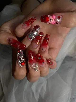 ネイル Ｌｉｔ .のネイルデザイン