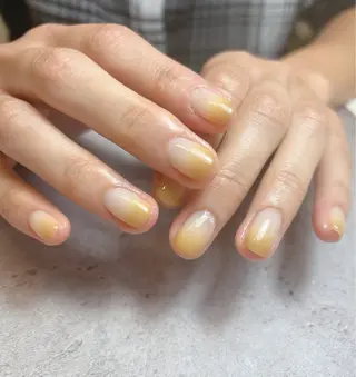 ネイル 透灯 TOUTOU 🪄のネイルデザイン