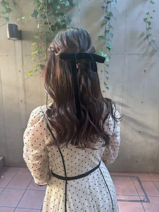 セミロング ヘアアレンジ 🎗️【ヘアセット 美眉】吉川玲🎗️のヘアスタイル