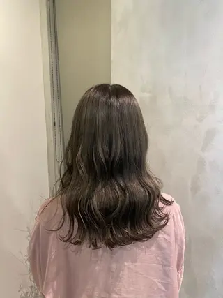 カラー 宮島 華湖のヘアスタイル