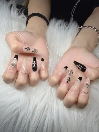 ネイル Lee Nailsのネイルデザイン