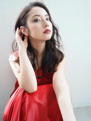 セミロング ロング カラー パーマ 花井 啓好のヘアスタイル
