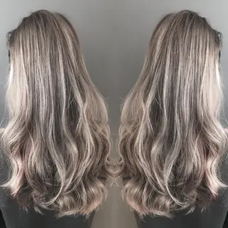 ロング カラー BOX mico.のヘアスタイル