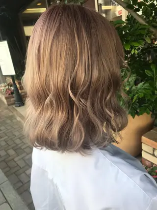 ミディアム 高橋 沙希のヘアスタイル