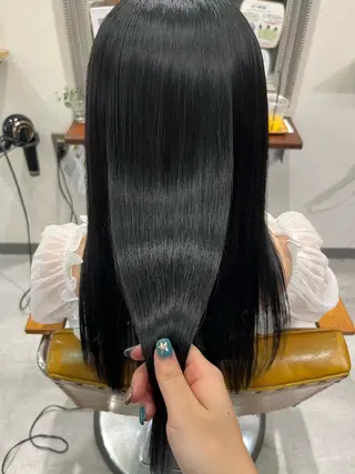 セミロング 髪質改善アンジュール かのんのヘアスタイル