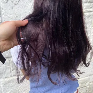 セミロング カラー カジュアルを女っぽく 𝗮𝘆𝗮𝗰𝗼のヘアスタイル